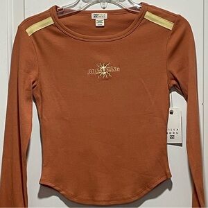 *NWT* Billabong Sol Searcher Long Sleeve Cropped Copper Graphic Beach Surf Top
